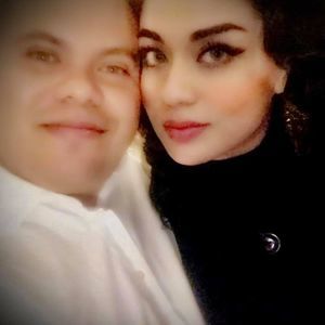 Meet your Posher, Iris